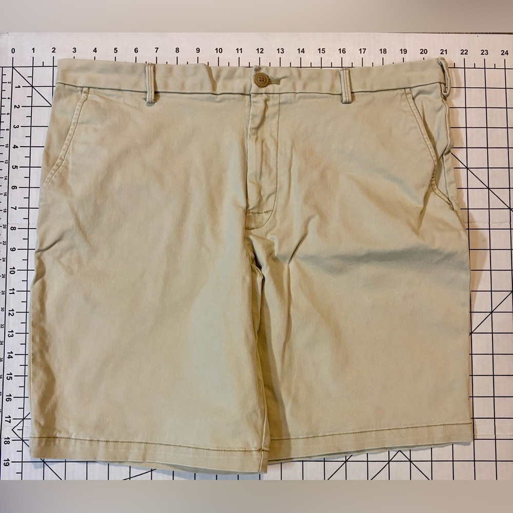3 Pair IZOD Saltwater Men’s Size 36 Flat Front Khaki Shorts  (Tan, Gray, & Blue)